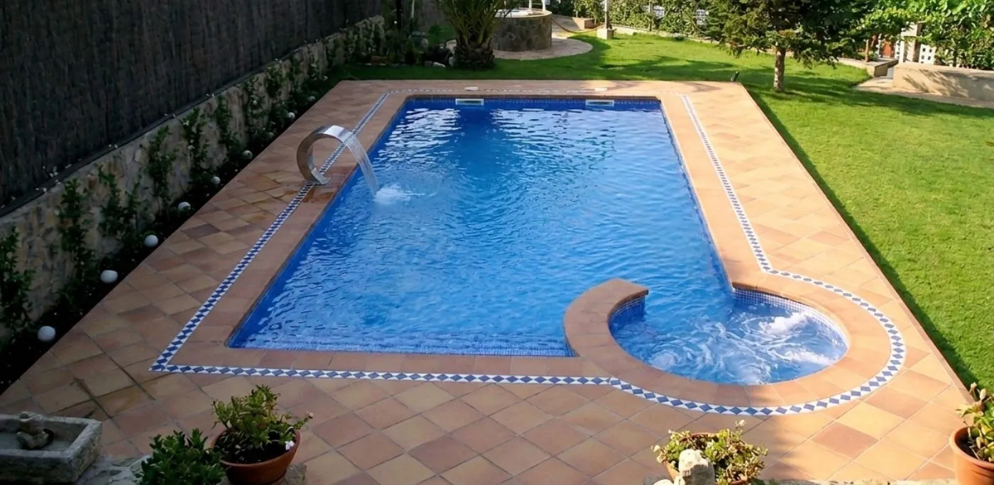 Piscinas con spa y cascadas